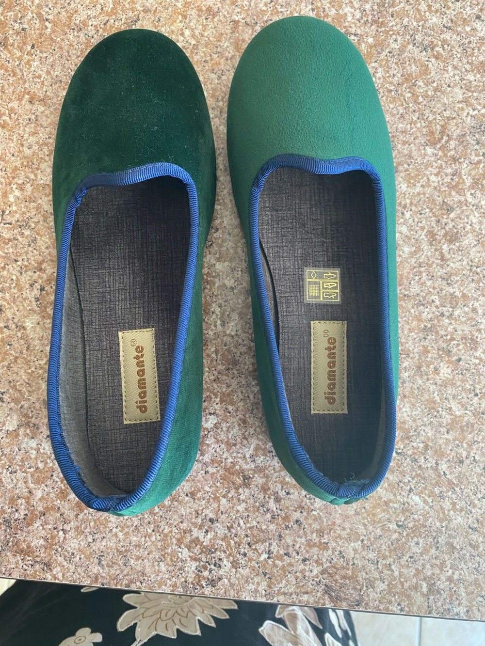 Diamante Women's Emerald Green Slip-On Flats with Blue Trim